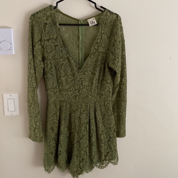 Romper - Picture 5 of 6